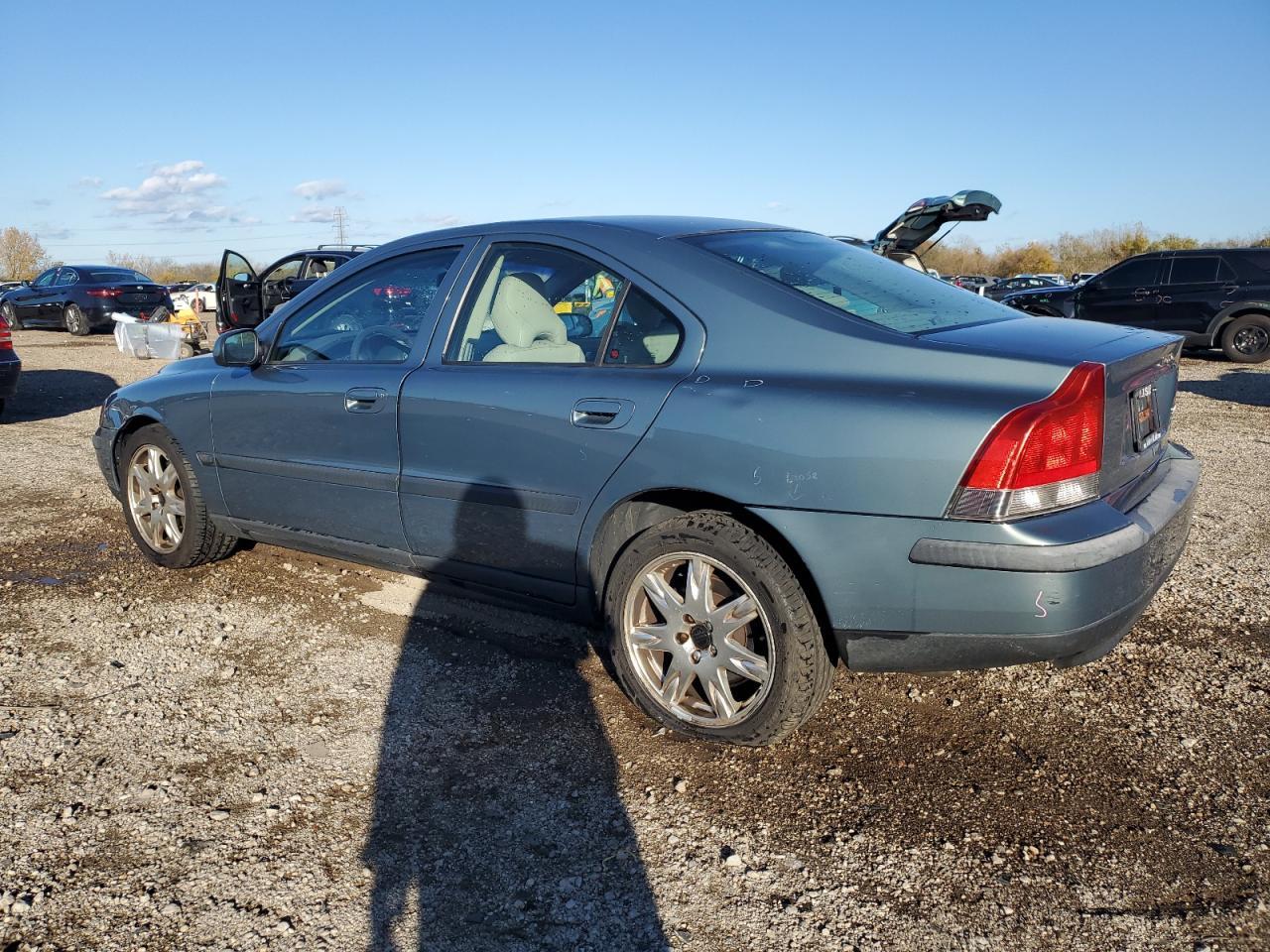 2002 VOLVO S60