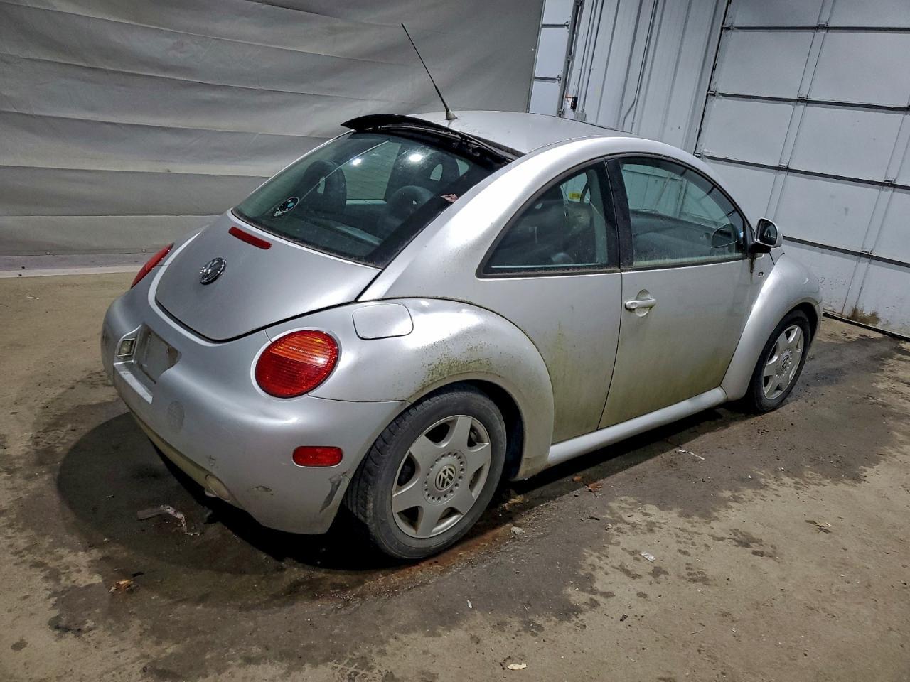 2000 VOLKSWAGEN Beetle