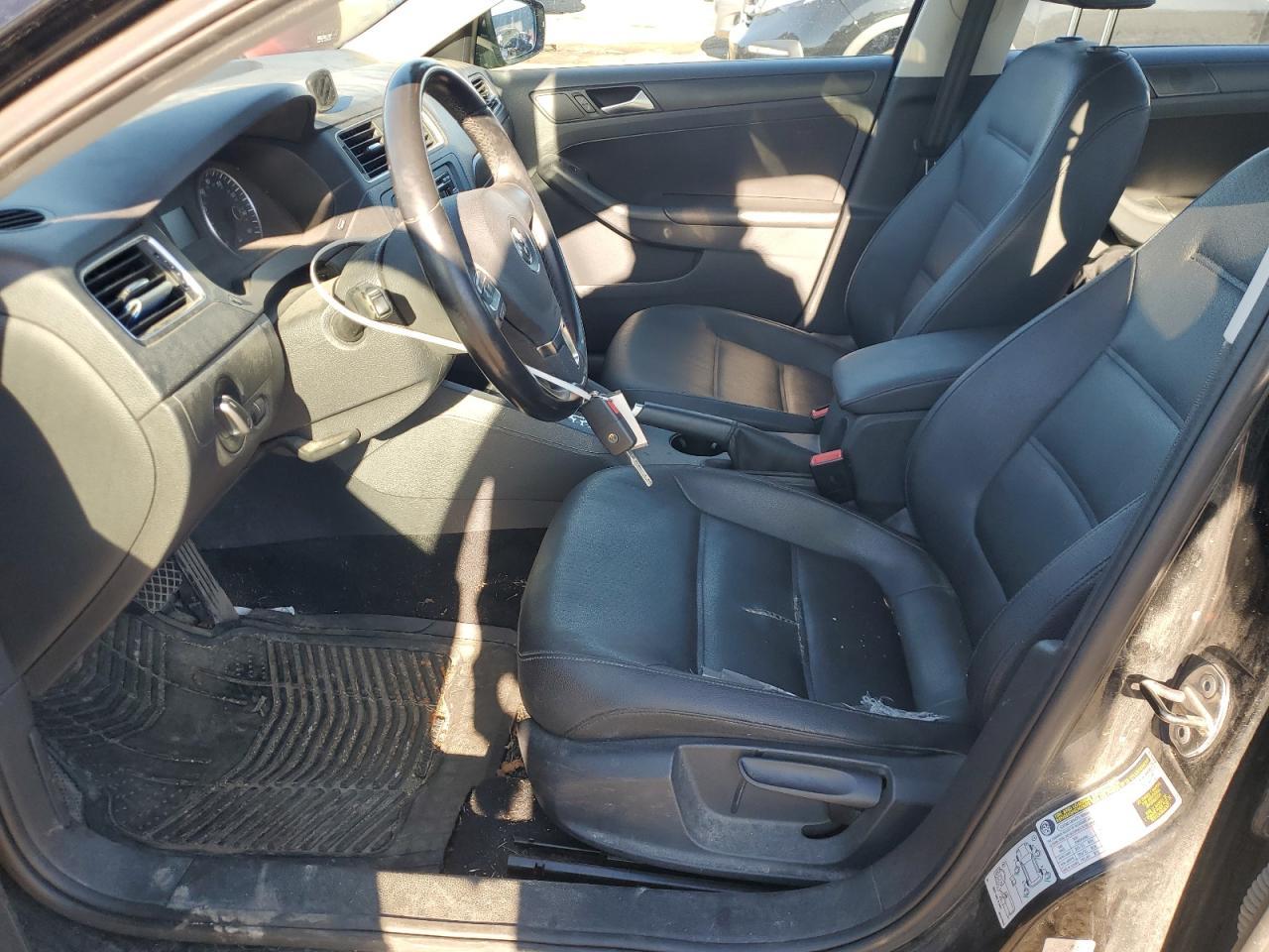 2012 VOLKSWAGEN JETTA