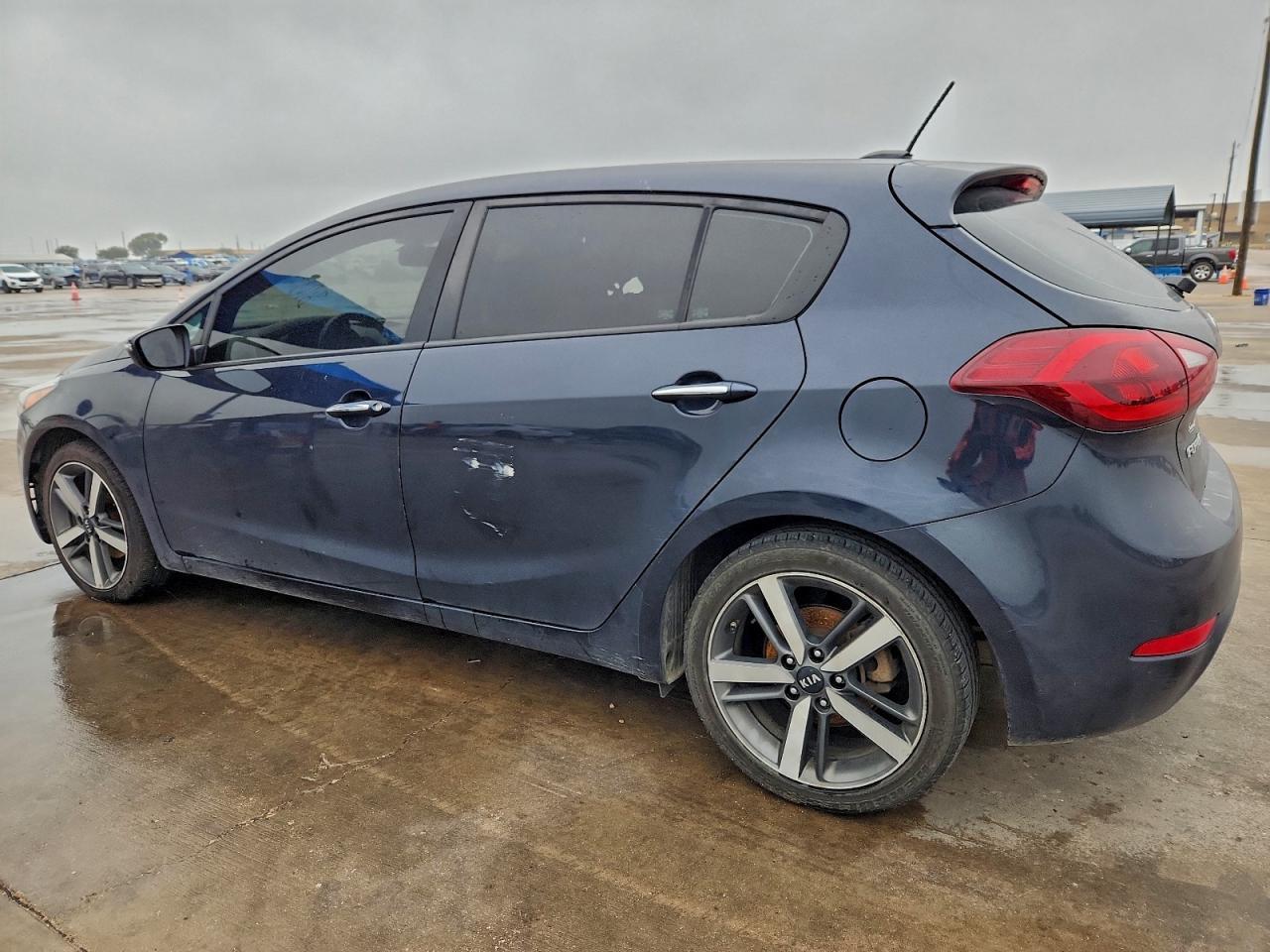 2017 KIA FORTE