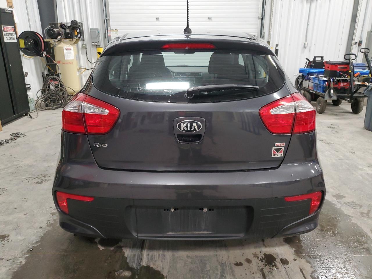 2016 KIA RIO