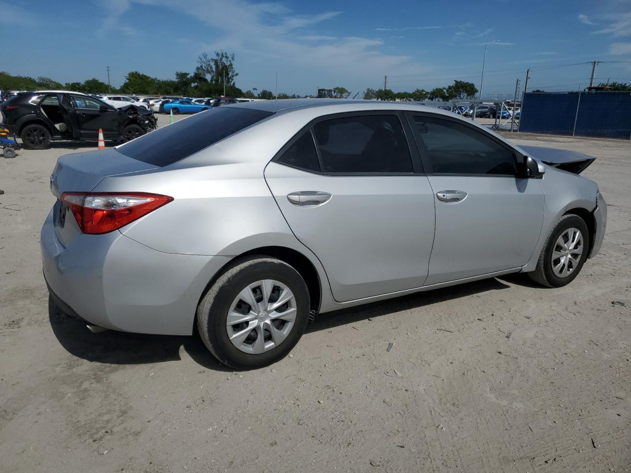 2015 TOYOTA COROLLA