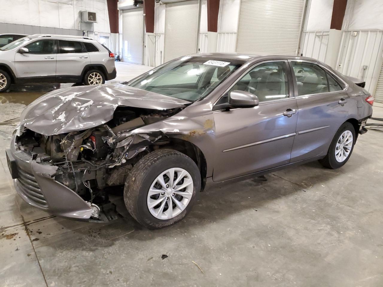 2016 TOYOTA CAMRY