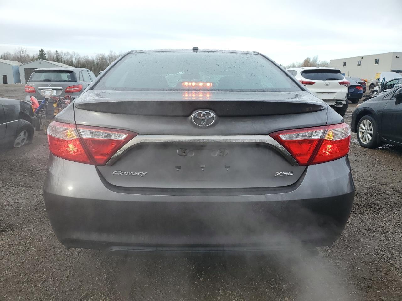 2016 TOYOTA CAMRY
