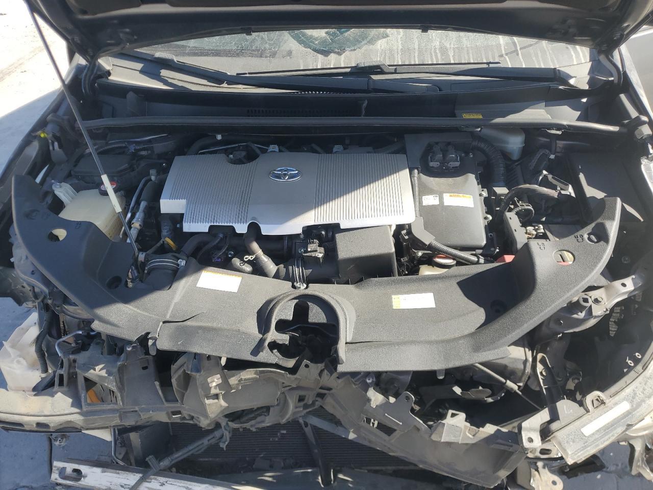 2016 TOYOTA PRIUS