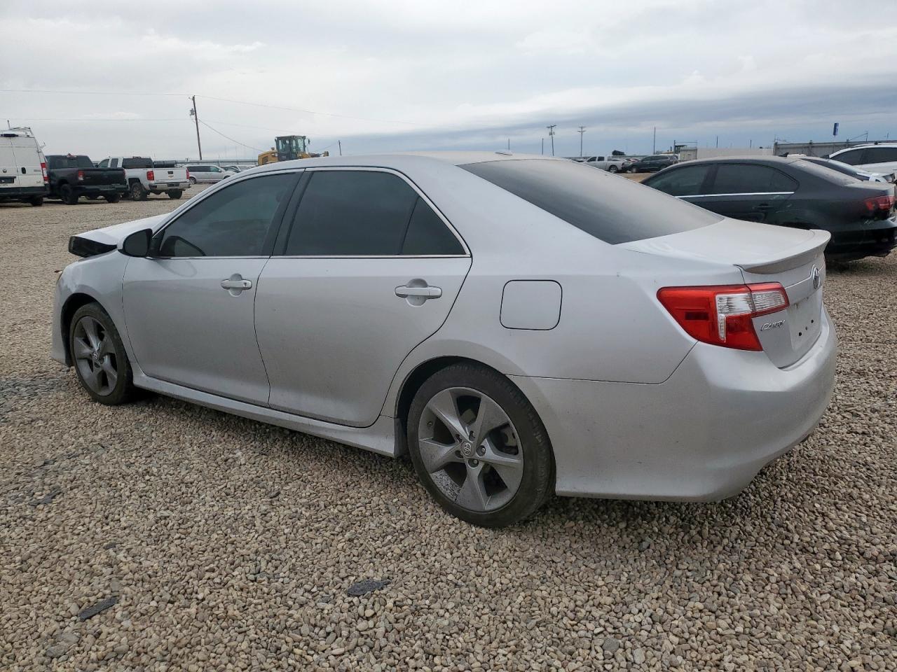2013 TOYOTA CAMRY
