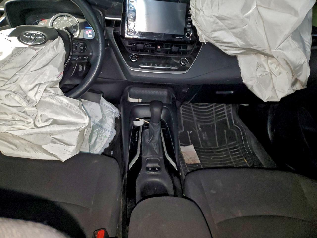 2022 TOYOTA COROLLA