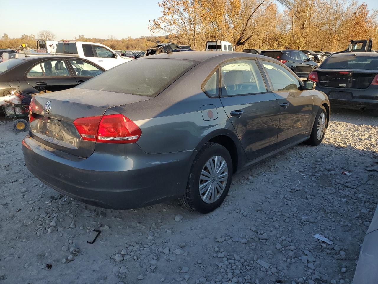 2014 VOLKSWAGEN Passat