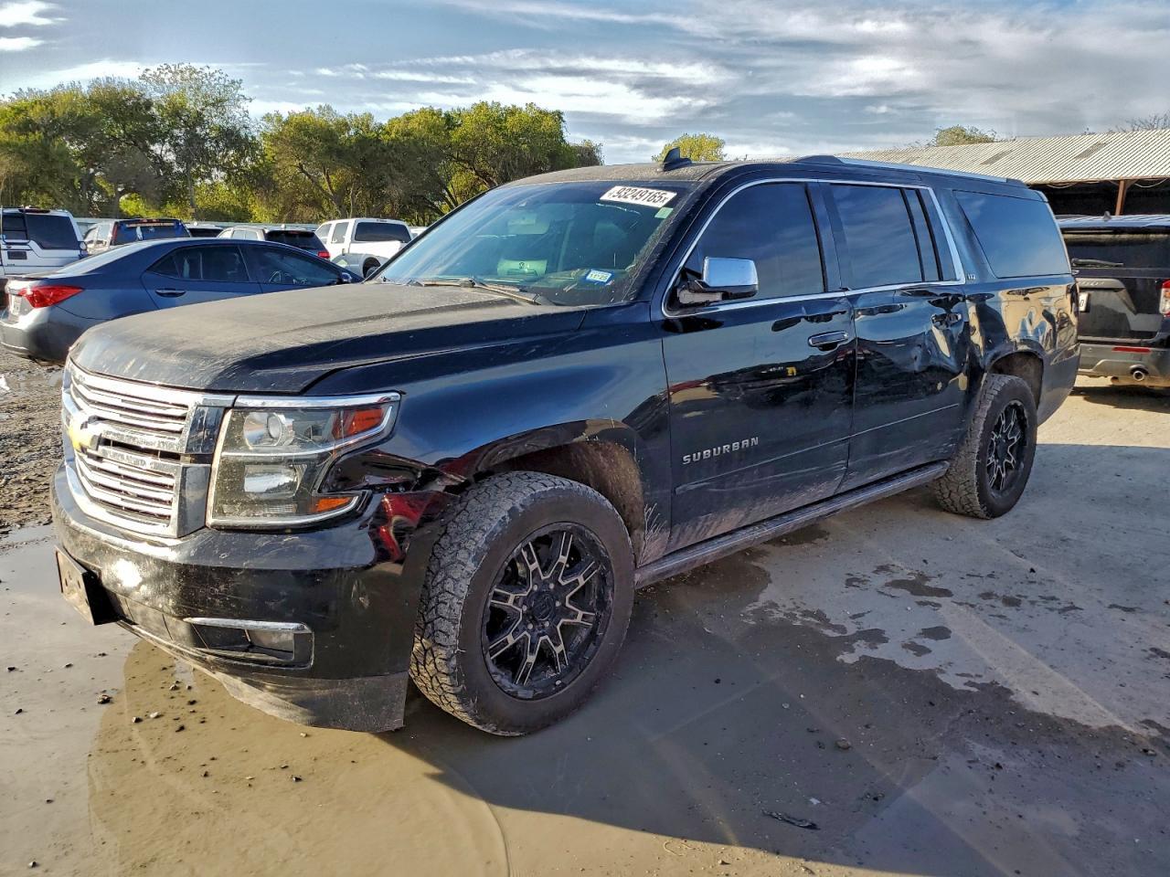 2016 CHEVROLET Suburban