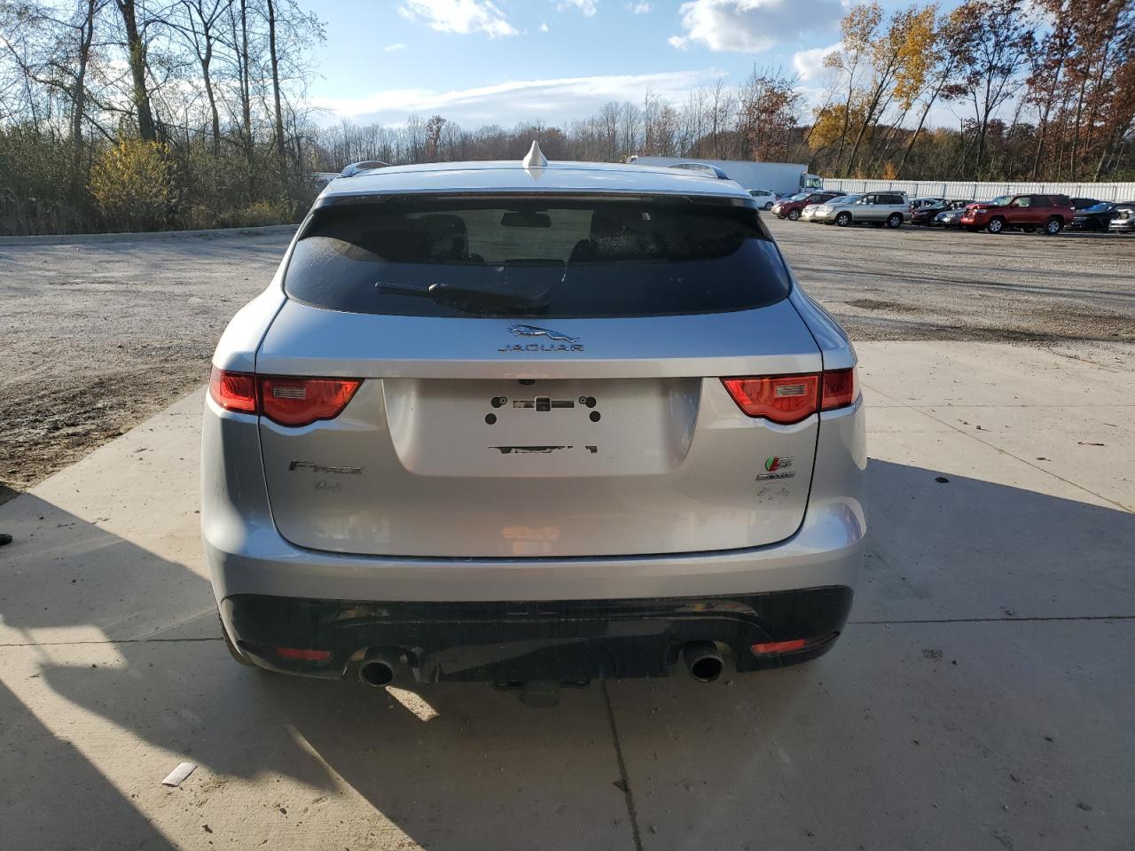 2017 JAGUAR F-Pace