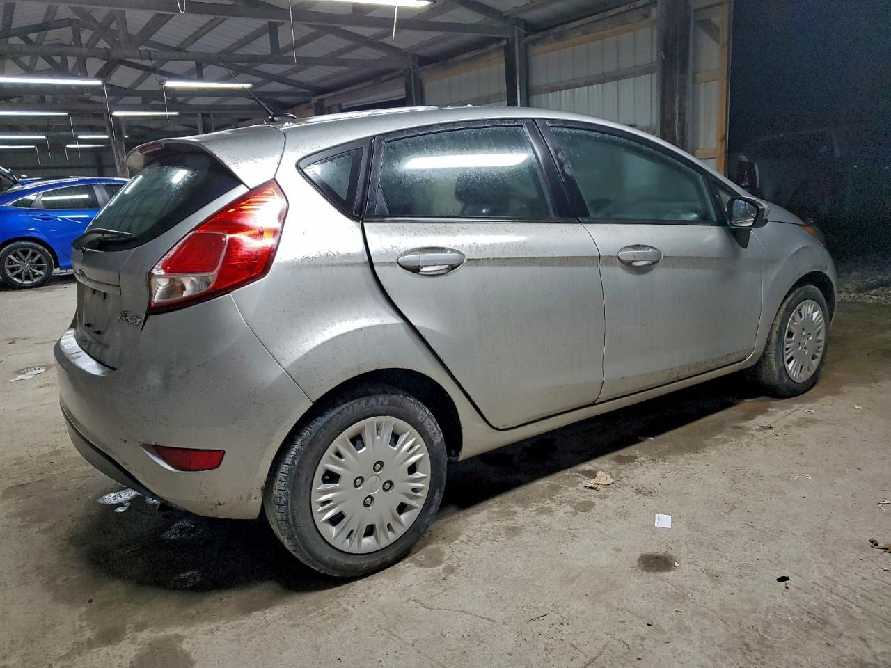 2016 FORD Fiesta