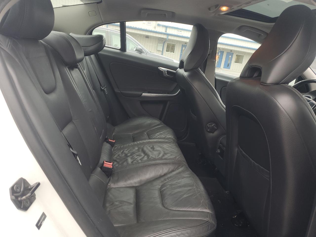 2012 VOLVO S60