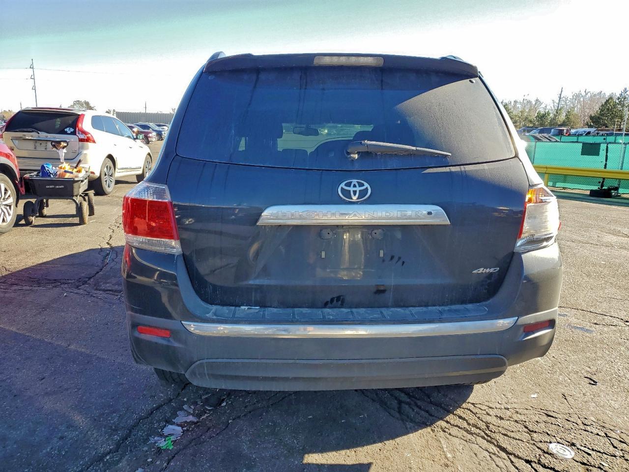 2013 TOYOTA HIGHLANDER