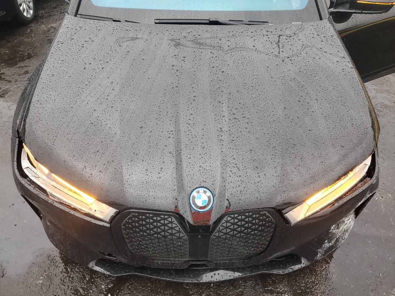 2024 BMW iX