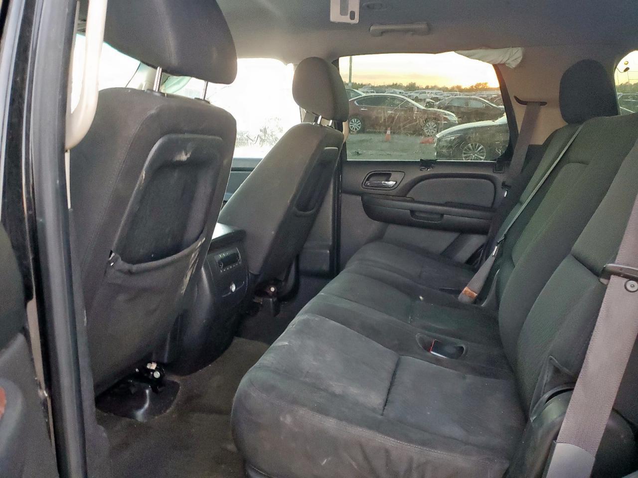 2014 CHEVROLET Tahoe