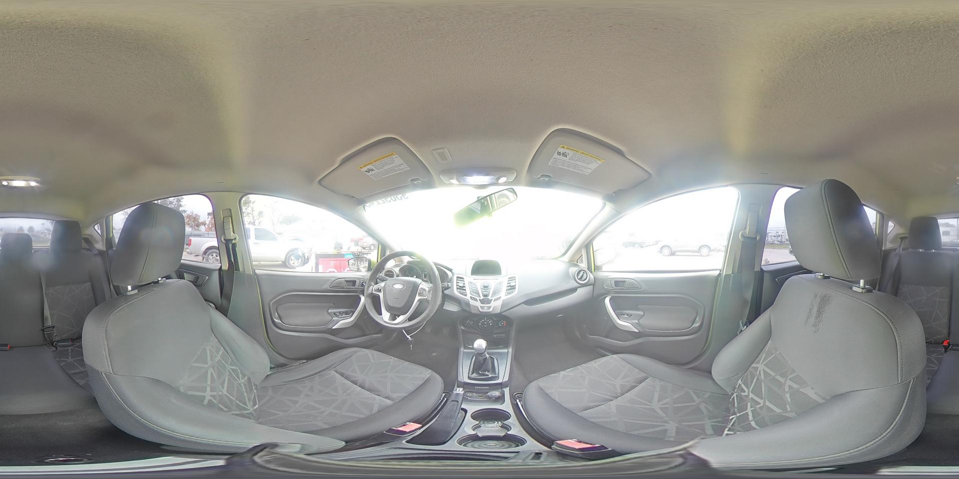 2011 FORD Fiesta