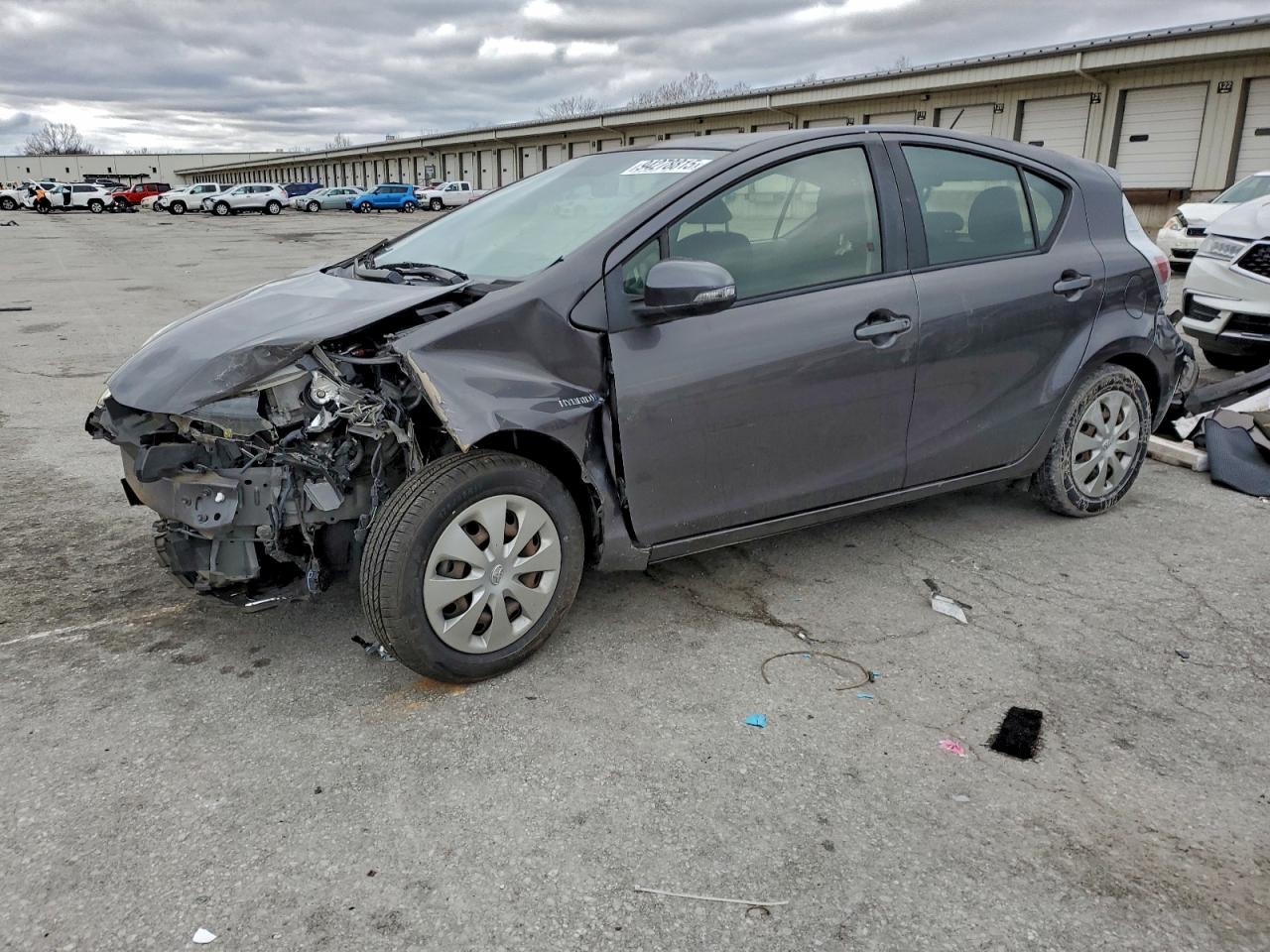 2014 TOYOTA Prius c