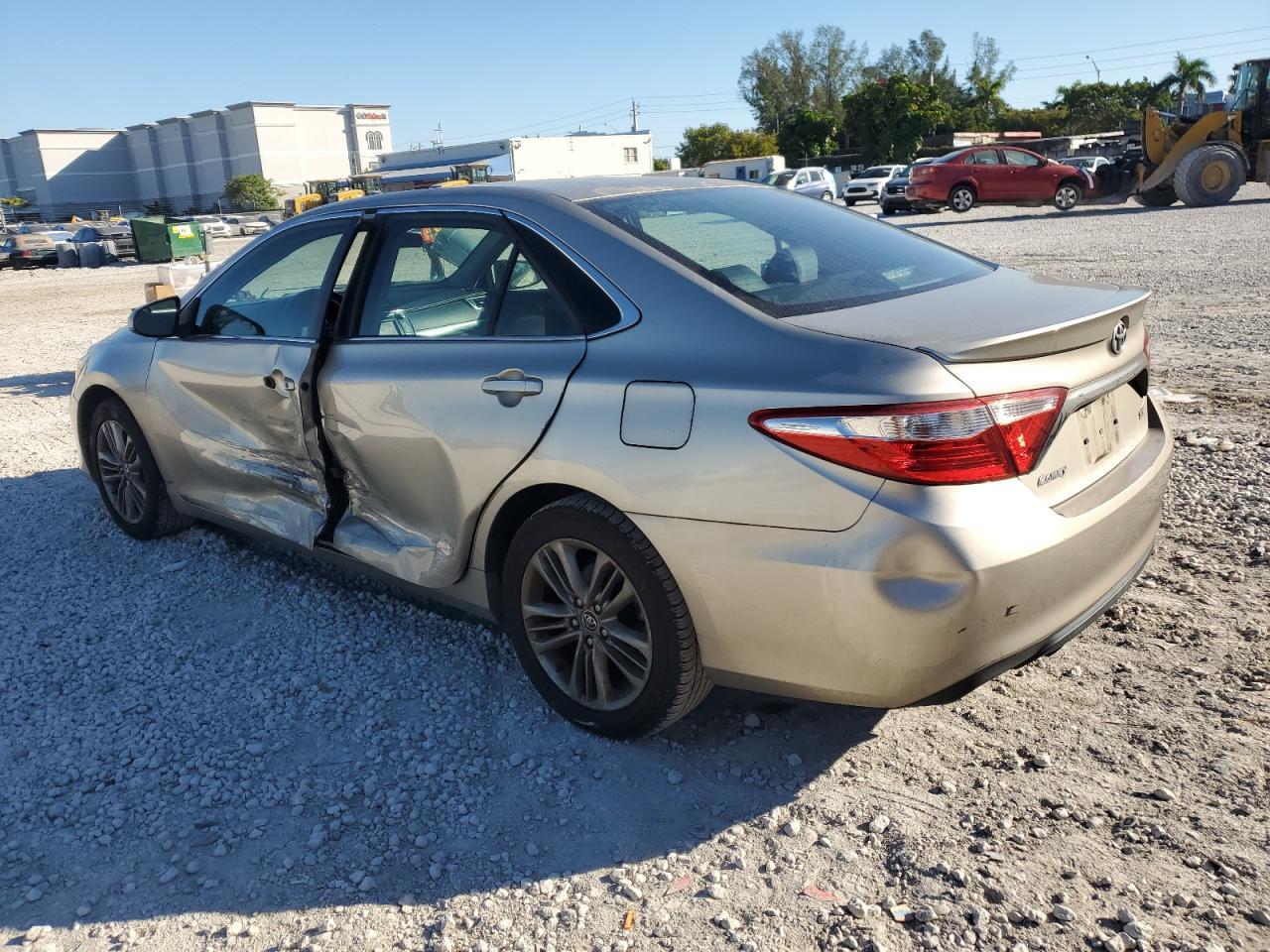 2015 TOYOTA CAMRY