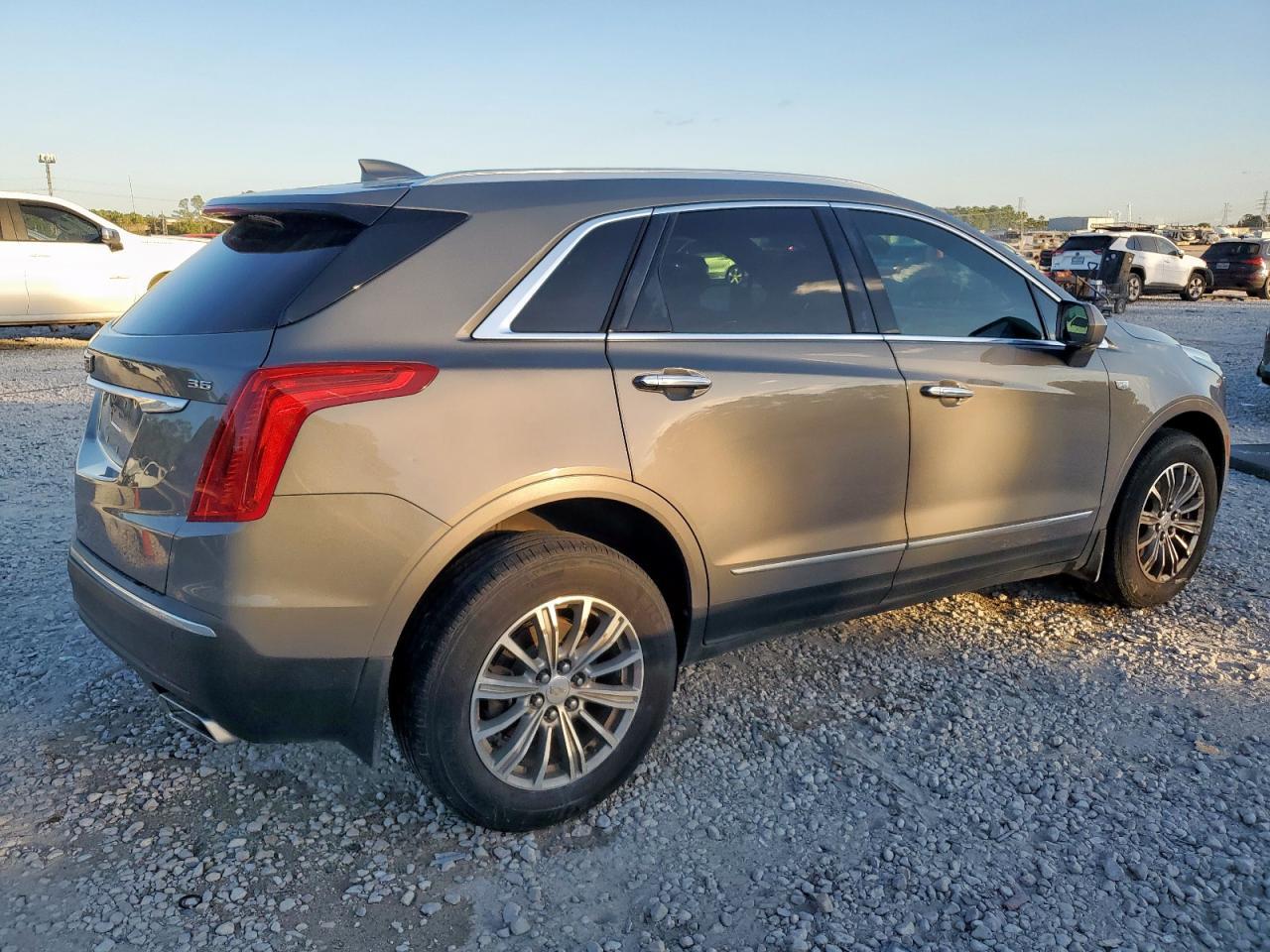 2018 CADILLAC XT5