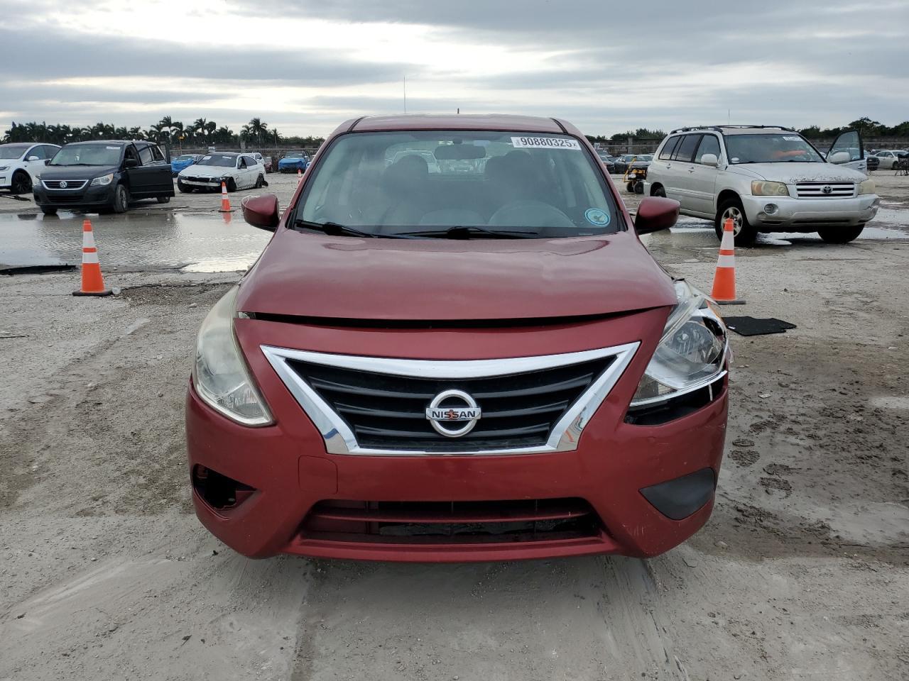 2018 NISSAN VERSA