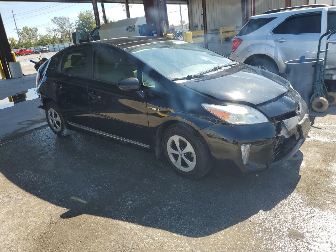 2015 TOYOTA PRIUS