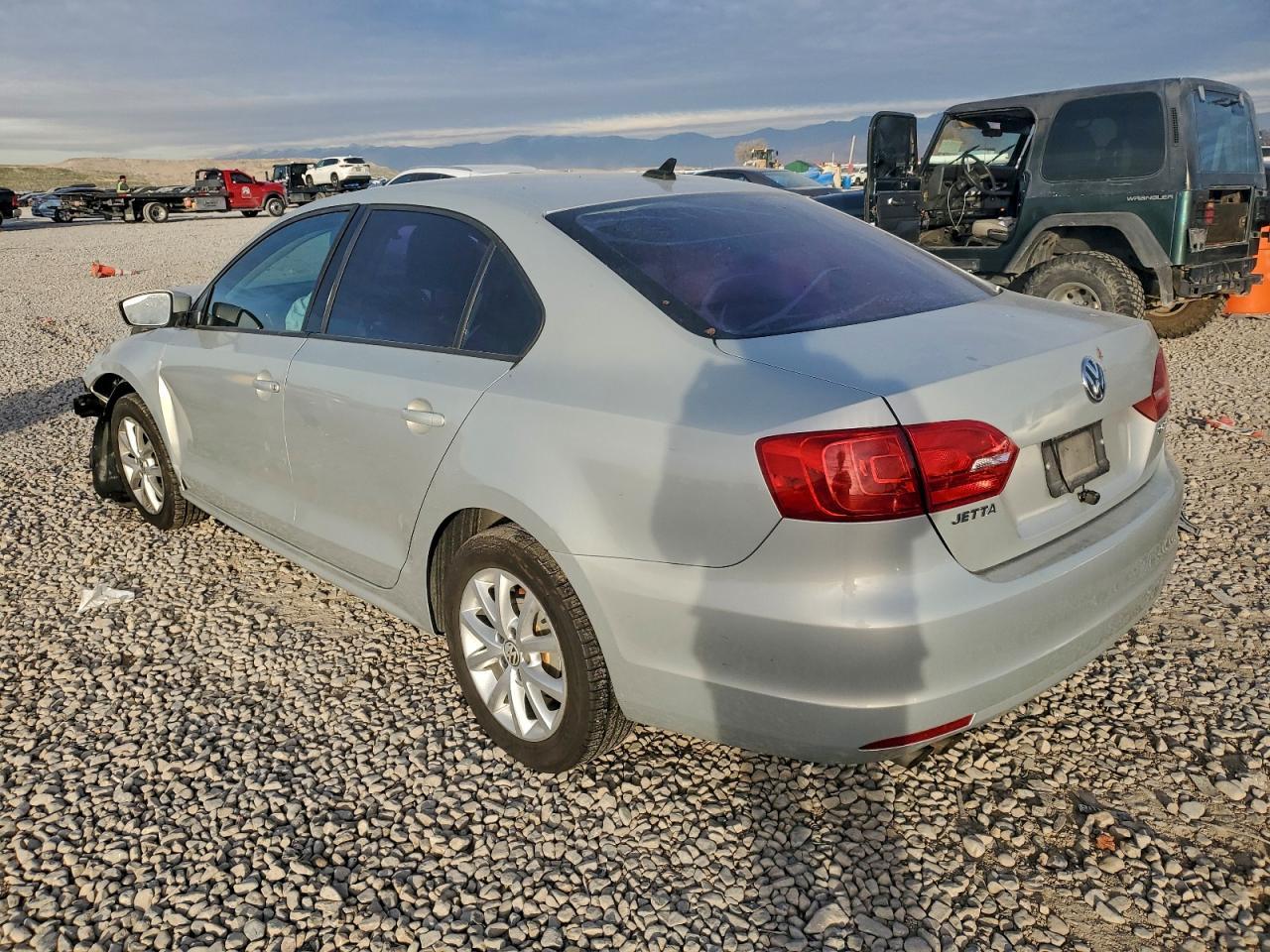 2011 VOLKSWAGEN JETTA