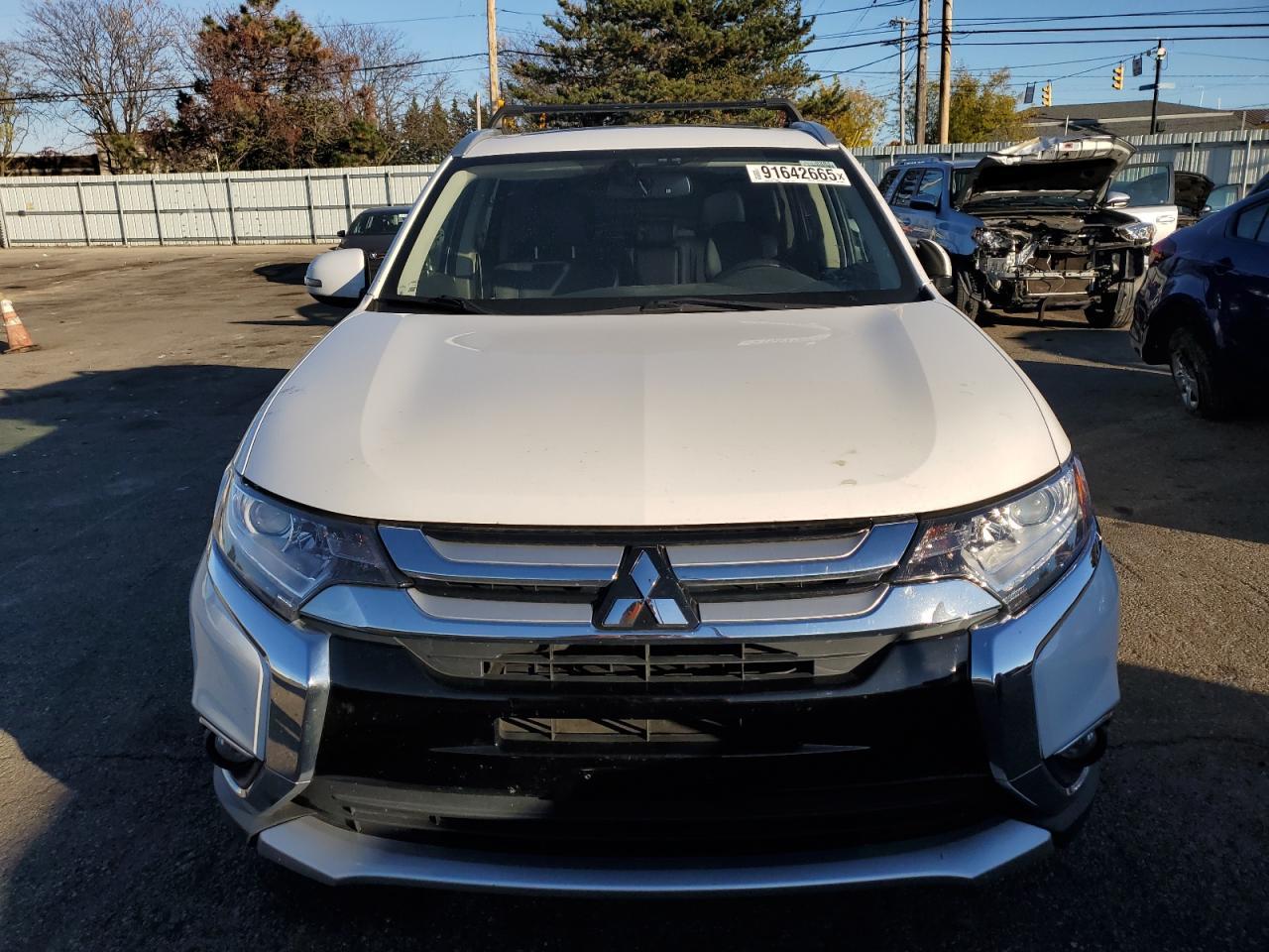 2017 MITSUBISHI outlander