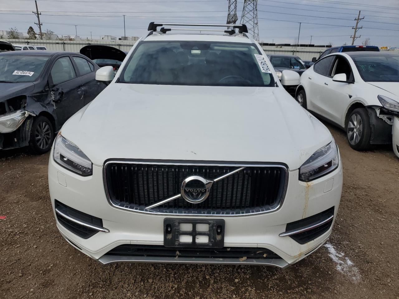 2019 VOLVO XC90