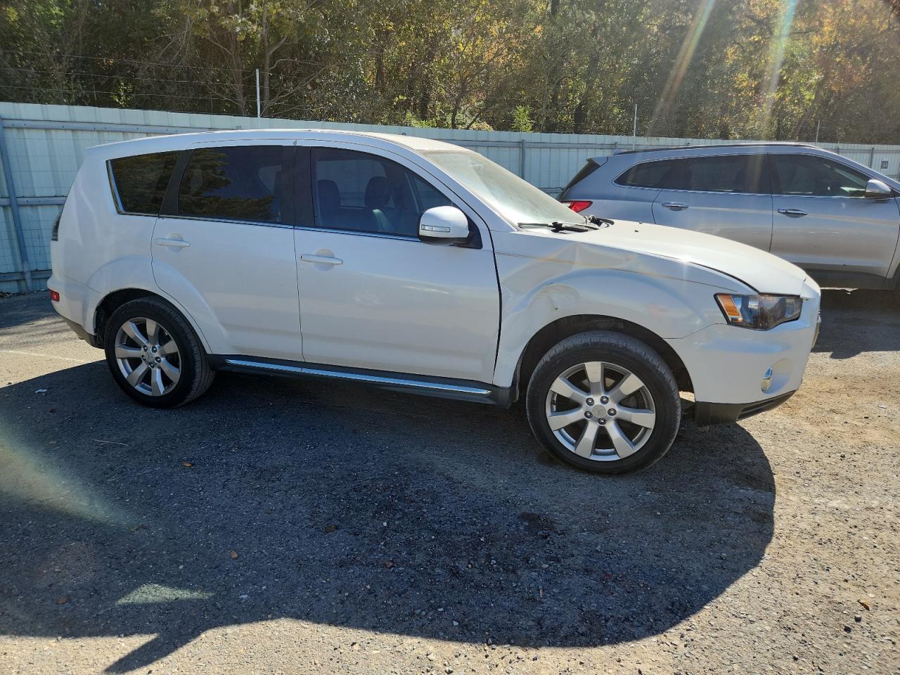 2011 MITSUBISHI outlander