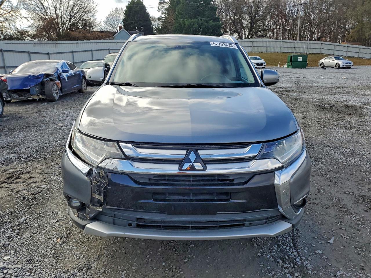 2017 MITSUBISHI outlander