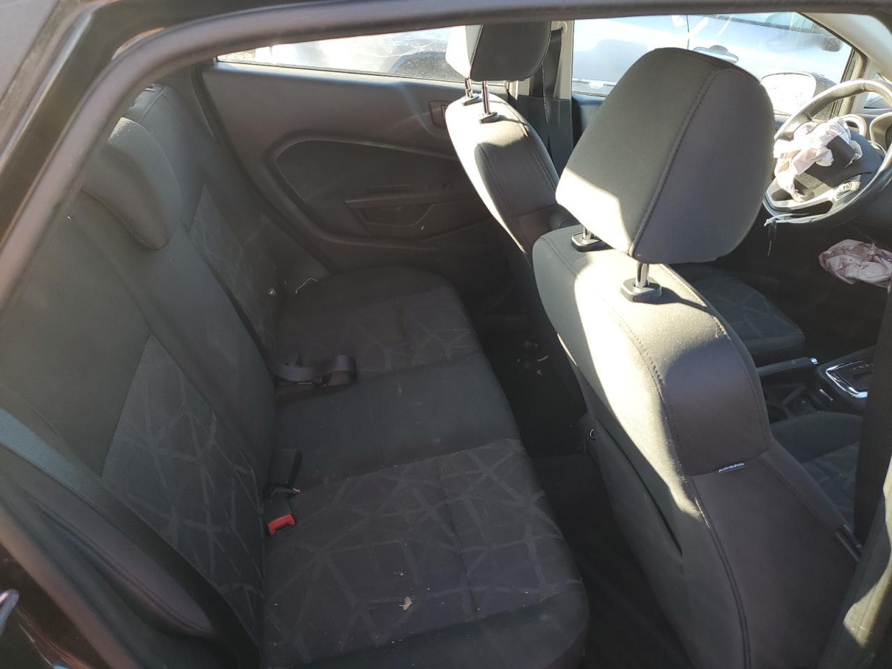 2013 FORD Fiesta