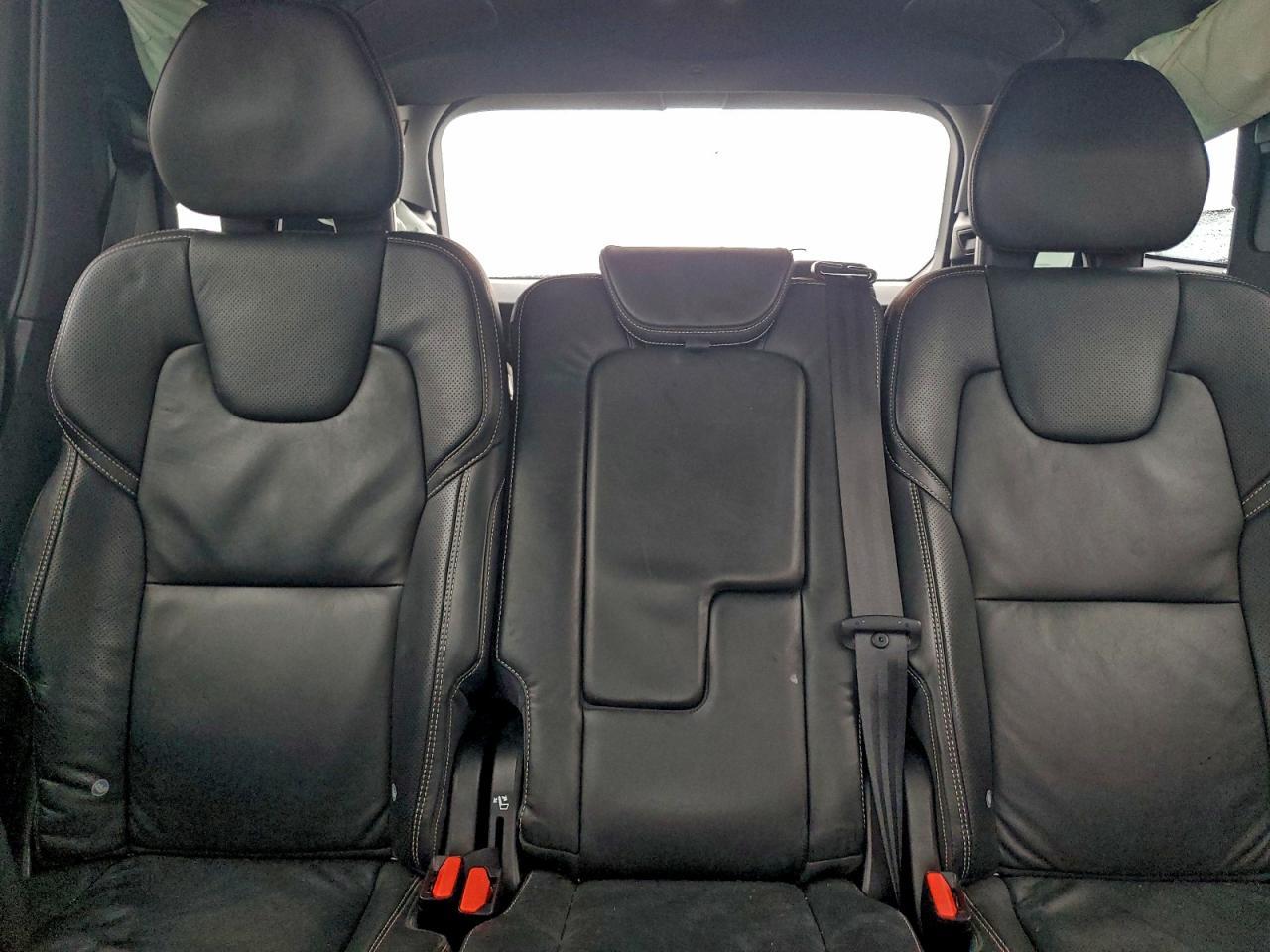 2020 VOLVO XC90