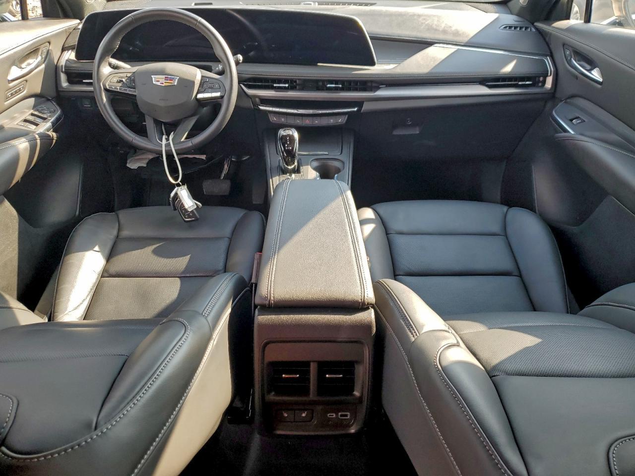 2024 CADILLAC XT4