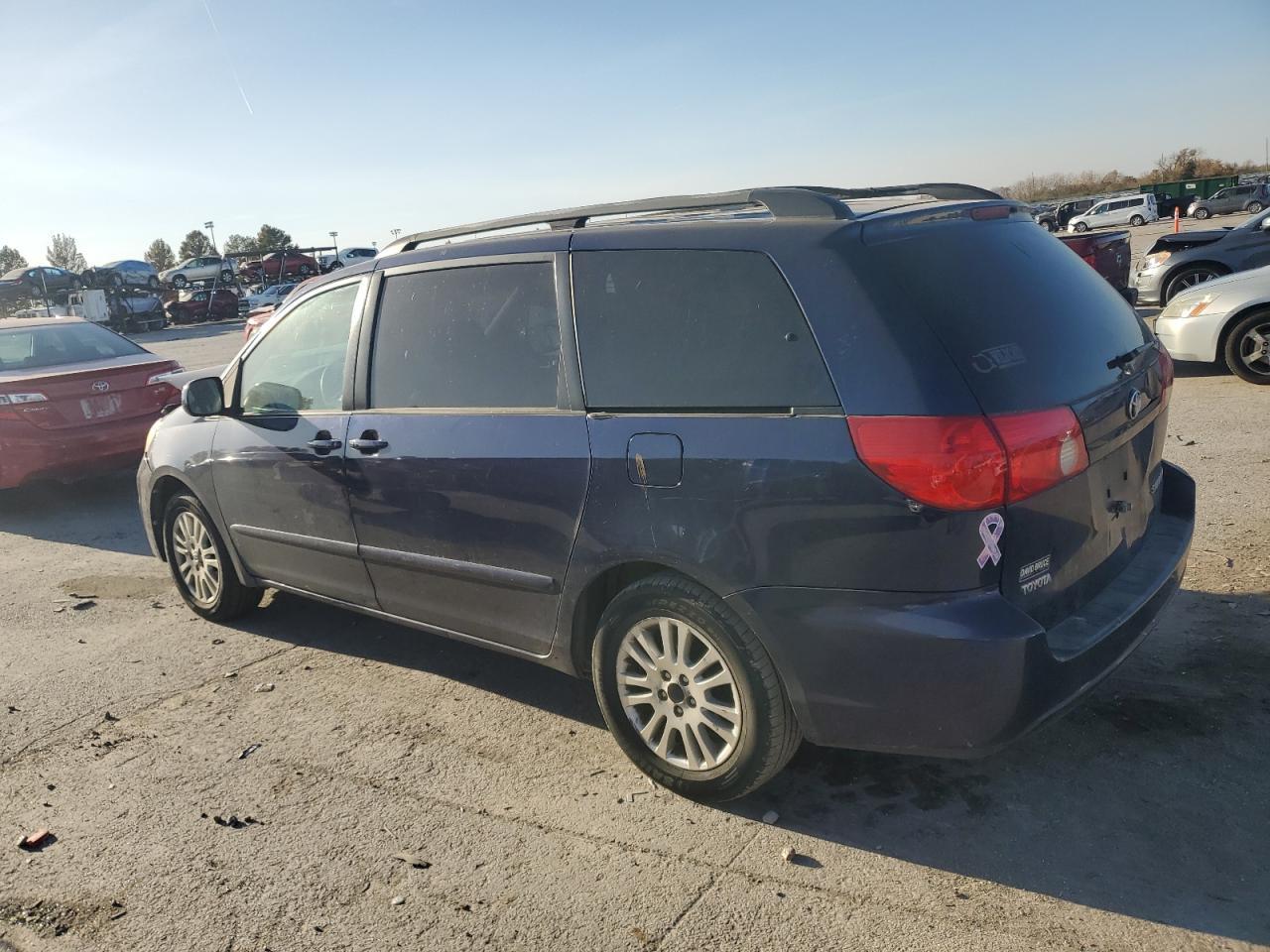 2007 TOYOTA SIENNA