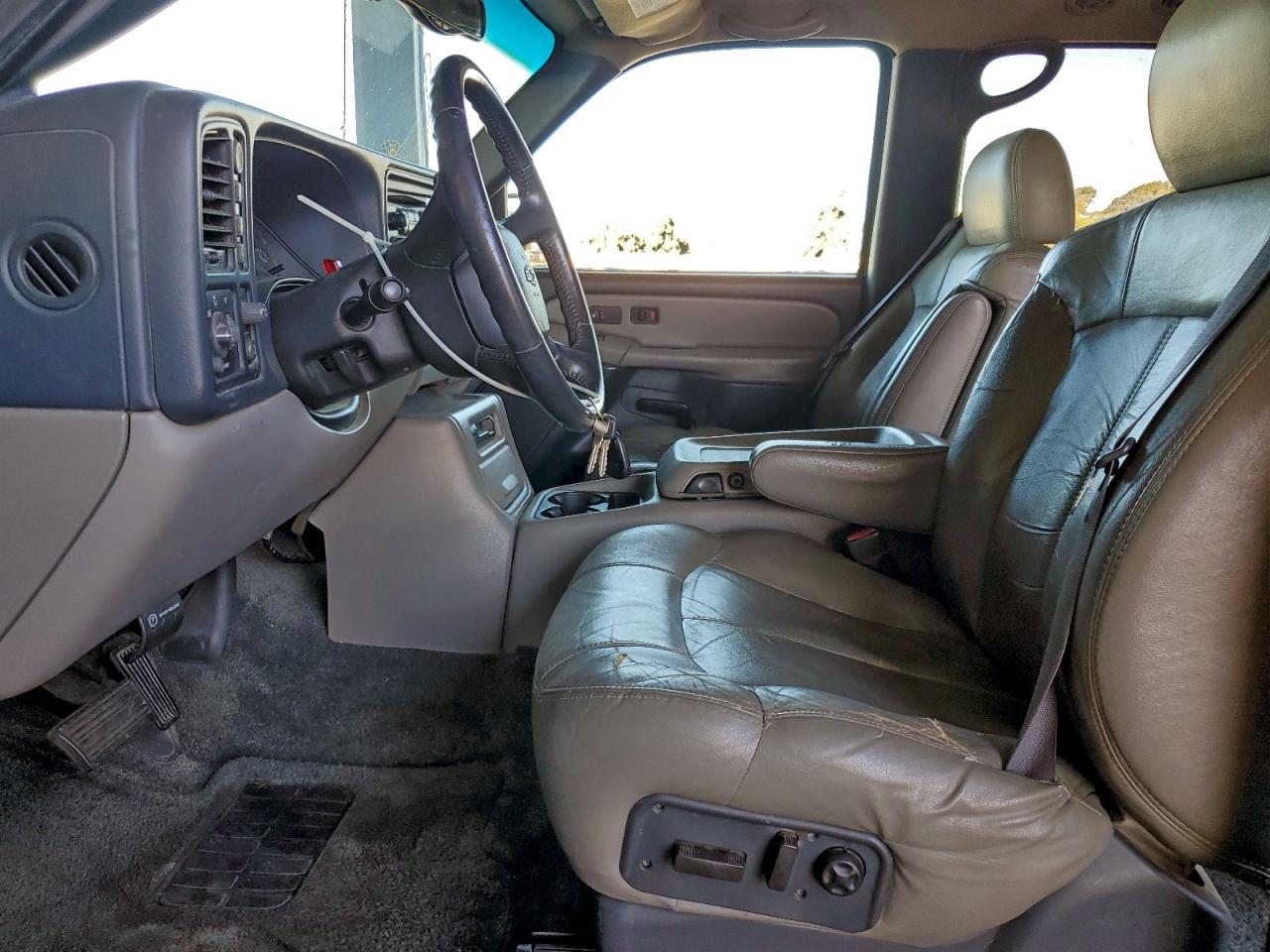 2002 CHEVROLET Tahoe