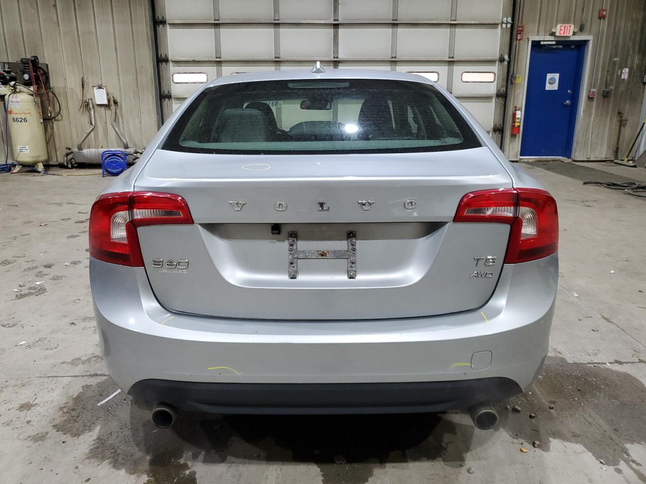 2013 VOLVO S60