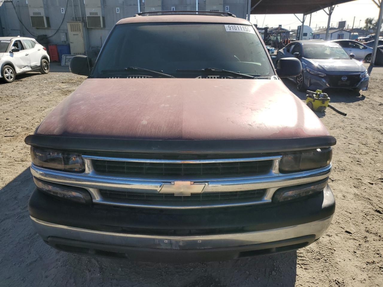 2004 CHEVROLET Suburban