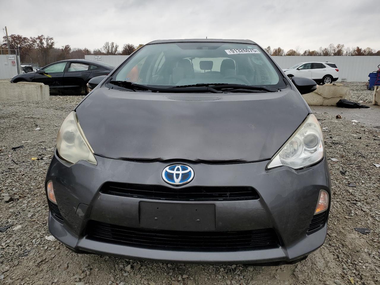 2013 TOYOTA Prius c