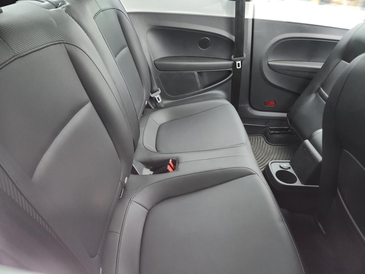 2018 VOLKSWAGEN Beetle