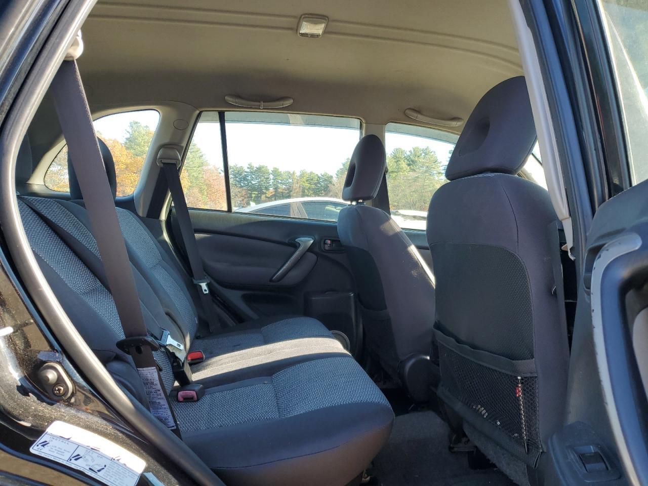 2004 TOYOTA RAV4