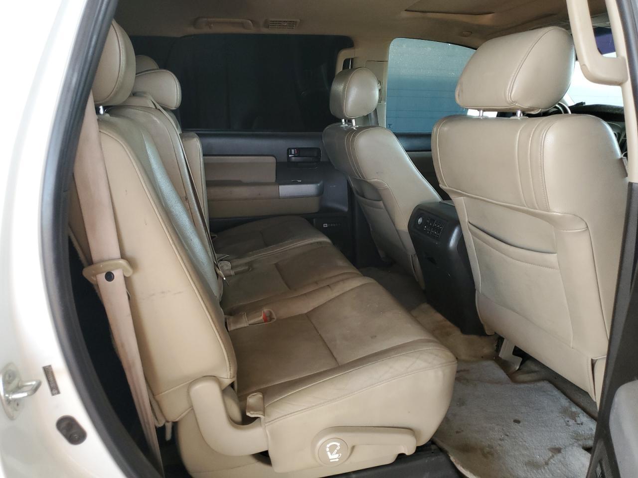 2008 TOYOTA Sequoia