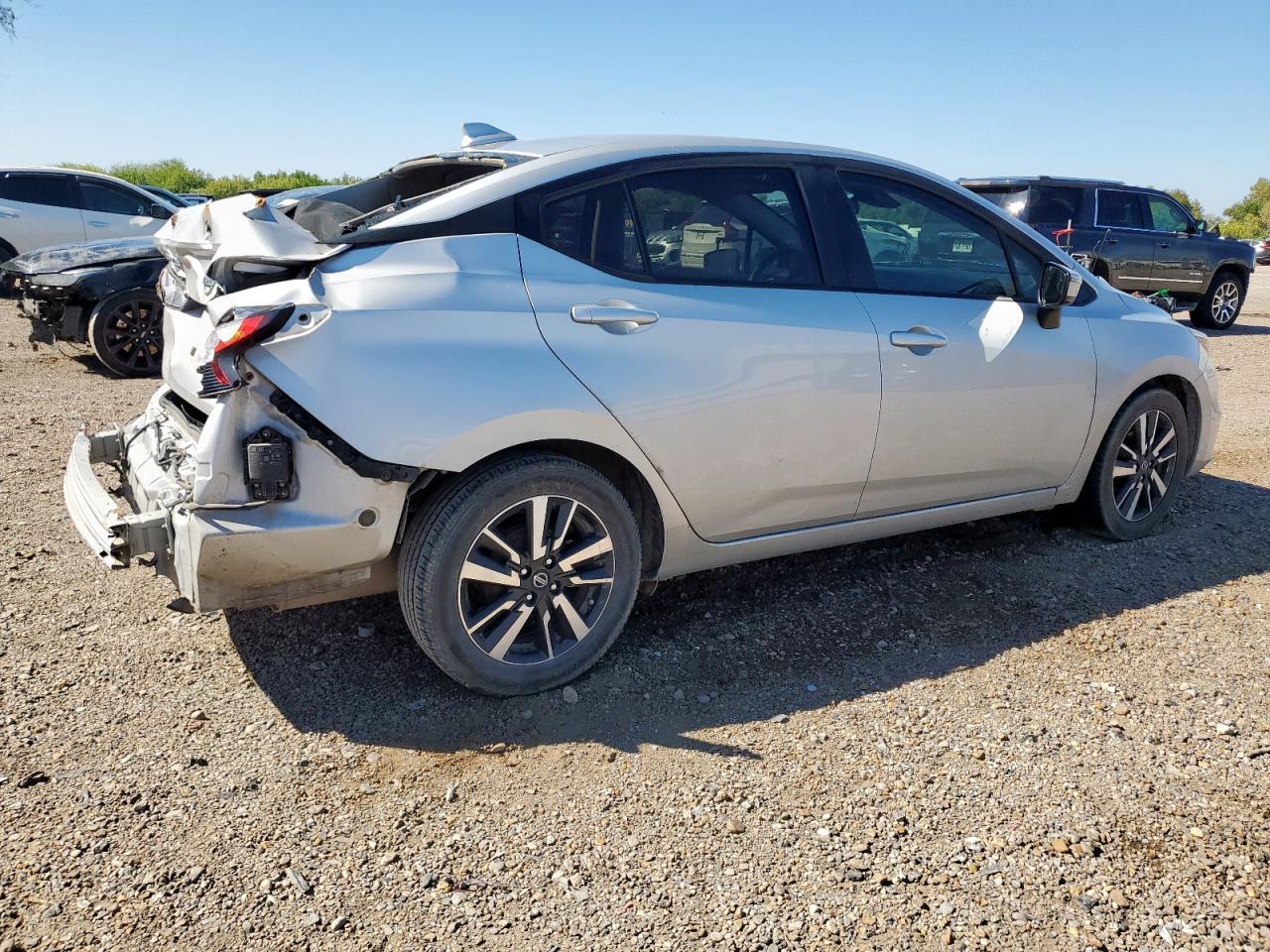 2021 NISSAN VERSA