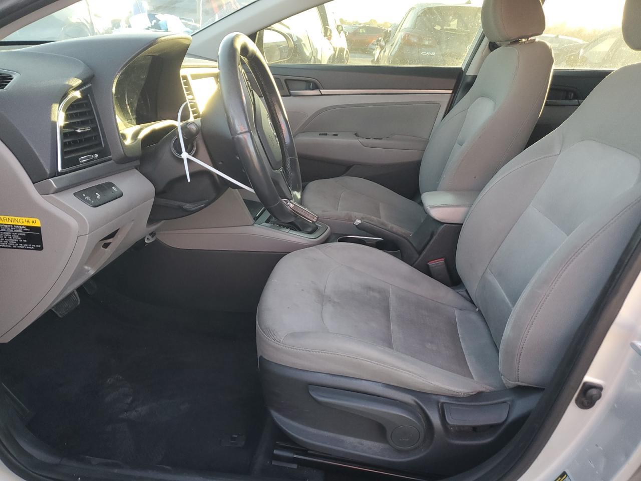 2017 HYUNDAI ELANTRA