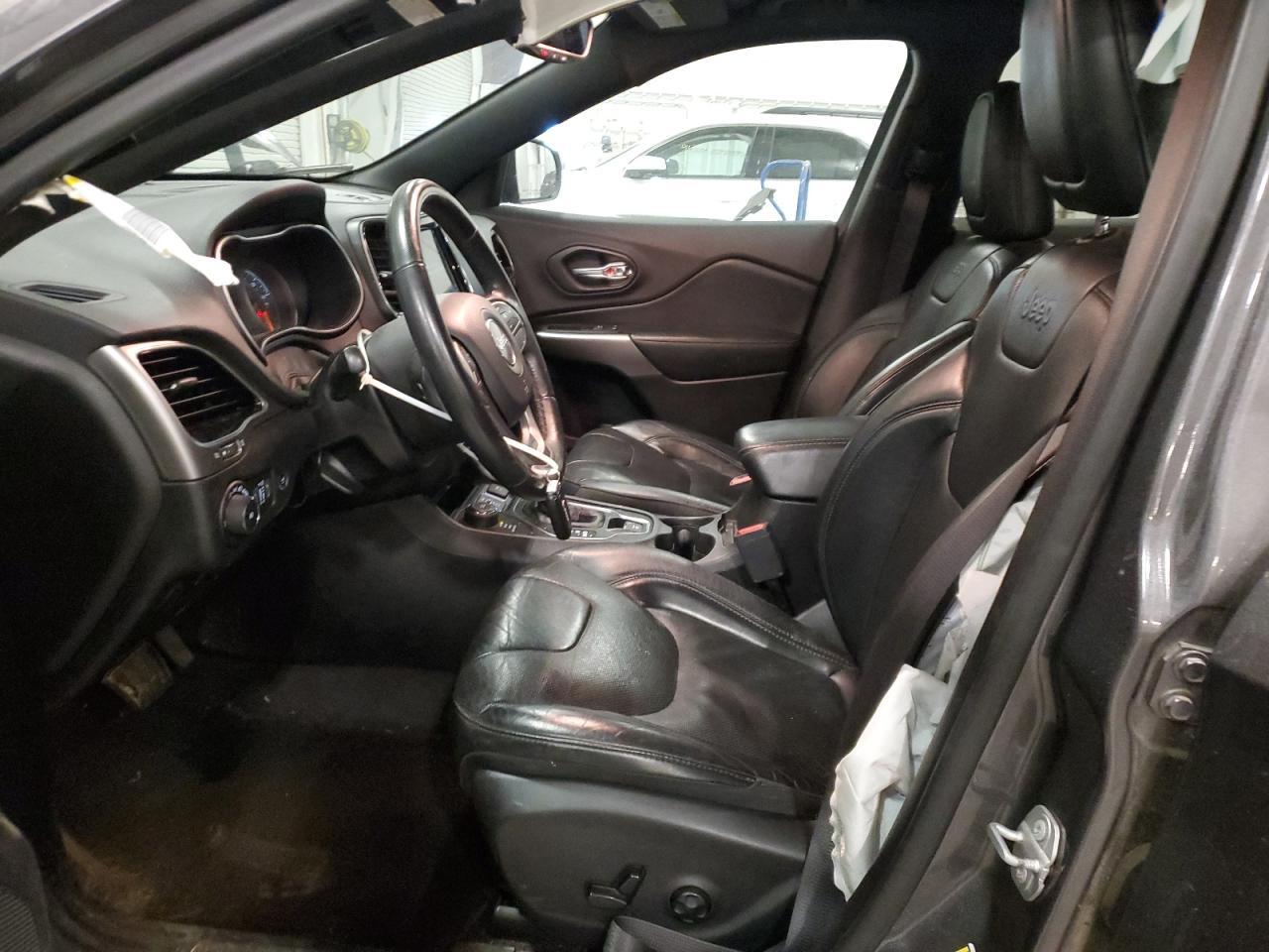 2019 JEEP CHEROKEE