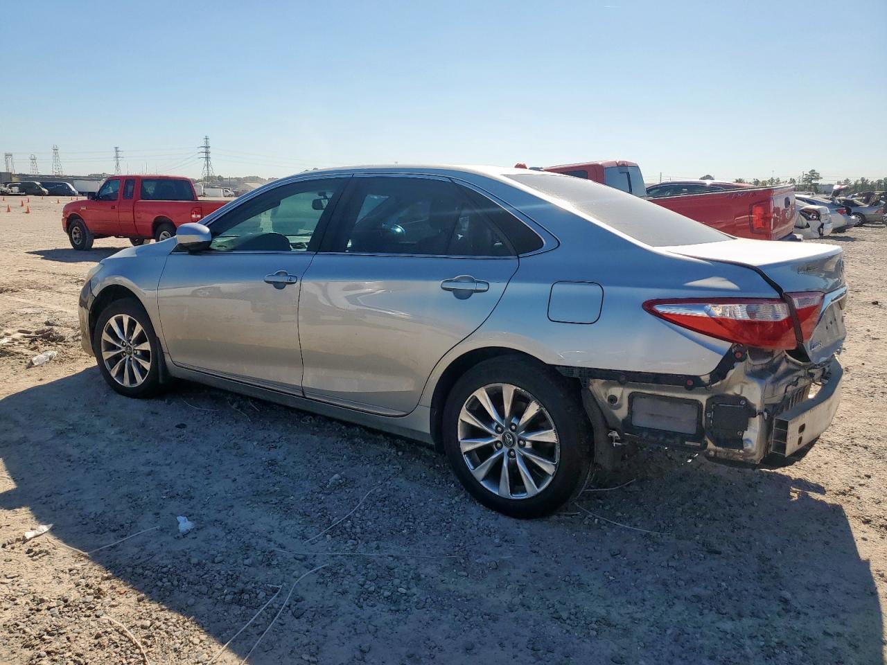 2017 TOYOTA CAMRY