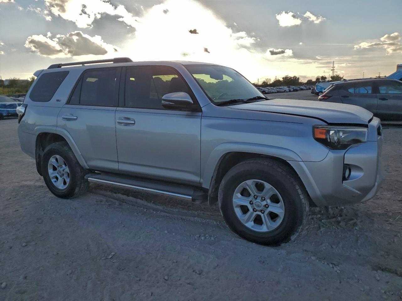 2017 TOYOTA 4Runner