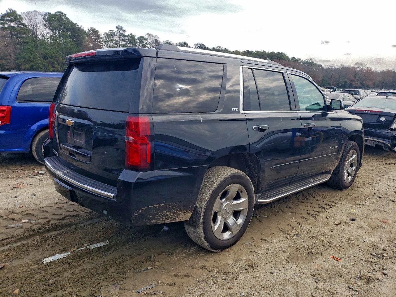 2016 CHEVROLET Tahoe