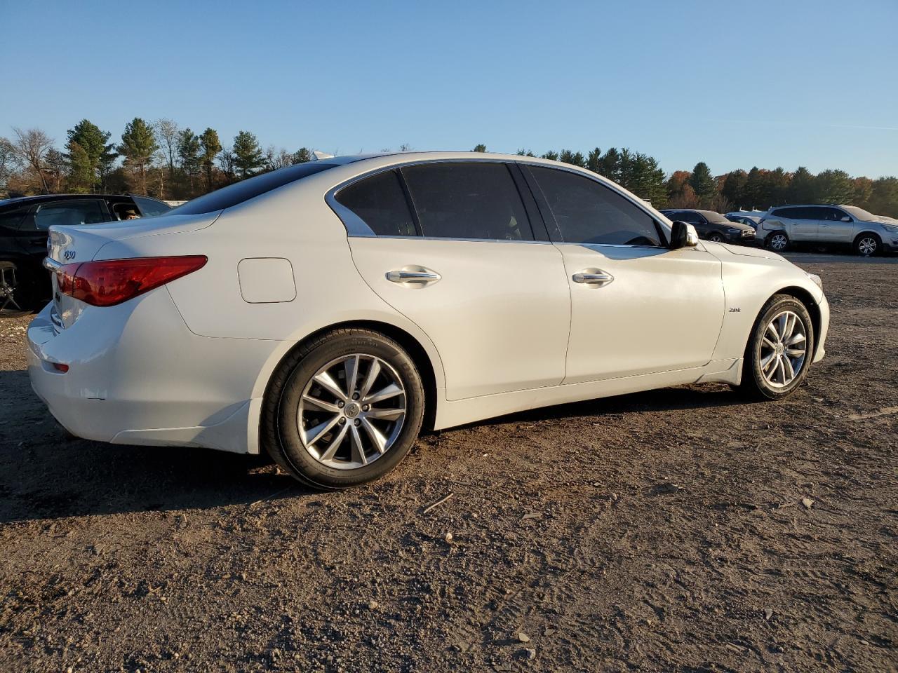 2016 INFINITI Q50