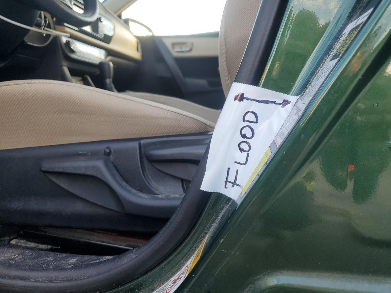 2015 TOYOTA COROLLA