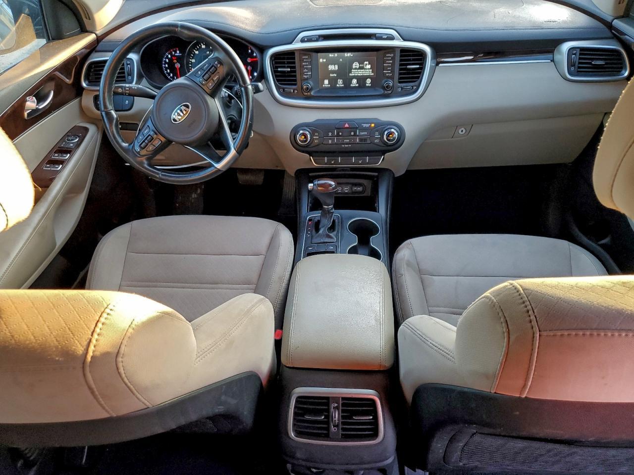 2017 KIA SORENTO